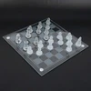 Kristaliniai šachmatai, 32 šachmatų figūros + 1 šachmatų lenta + 1 tarpiklis 25 x 25 cm matinio poliravimo stiklo šachmatai