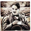 Plakatas Kustom Art sieninis paveikslas aktoriai įžymybės Charlie Chaplin su puodeliu atspaudas ant medžio 23 x 23 cm