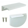 Moderni baldinė kraštinė rankenėlė spintelės stalčiui, balta, 90 / 64 mm