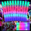 Piimnt putplasčio švytėjimo lazdelės vestuvėms, 3 režimų mirksinčios led šviesos lazdelės, 40 cm vakarėlių rinkiniai, švytinčios tamsoje led švytėjimo lazdelės gimtadieniui, koncertui, reivo vakarėliui, 50 vnt.