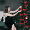 Yisscen 50 Kalėdinių kaspinų pakuotė, mini dovanų kaspinai, kalėdinis kaspinas, raudonas dovanų kaspinas, dekoratyvinis kaspinas Kalėdoms, Kalėdų eglutei, dovanų pakavimui
