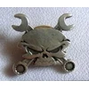 Ženklelis ant varžto Kaukolė su raktais ženkliukas prisegamas skull