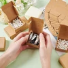Olycraft rinkinys, 100 mini kartoninių dėžučių, 5,5 x 5,5 x 2,5 cm, rudos kartoninės dovanų dėžutės, papuošalų kraft dėžutė, mažos siuntimo dėžutės, pagamintos iš gofruoto kartono, mini dėžutės dovanų pakavimui, smulkūs daiktai