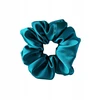 Satino scrunchie plaukų gumelė Smaragdinė