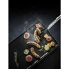 Wmf Bbq serving tongs 32.5 cm, virtuvinės žnyplės, cromargan nerūdijantis plienas, mėsos žnyplės su plastikine galvute, mažos kepsninės žnyplės kepsniui, žuviai, daržovėms, fiksavimo mechanizmas, vietą taupantis