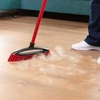Vileda „Pet Pro ALWAYS CLEAN“ šluotų dėžė, 3 dalių rinkinys (raudona, ALWAYS CLEAN šluota + „Pet Pro“ elektrostatinis šepetys + „Pet Pro“ mikropluošto rankšluostis XL)