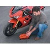 Black &amp; Decker Juodas+DECKER KOMPRESOR / Kompresorius MINI 12V 8,3BAR ASI200