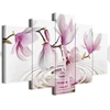 Paveikslas Rožinės magnolijos virš vandens