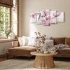 Paveikslas Rožinės magnolijos virš vandens