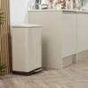 Salter Pebble 50 l pedalinė šiukšliadėžė, smėlio spalvos