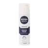 Nivea Men Sensitive skutimosi putos, 200 ml