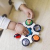 BABY EINSTEIN veiklos žaislas Twist &amp; Pop Clutch, 12491