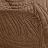 Eurofirany DESIGN 91 LUIZ / 4 Aksominė lovatiesė, dygsniuota karšto spaudimo būdu su palmių lapų raštu, 220X240 cm, spalva: plytų Lovatiesė