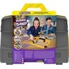 Spin Master Kinetic Sand Kinetinis smėlis – sulankstoma statybinė smėlio dėžė (6055877)
