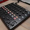 Midi kontroleris  AKAI MIDIMIX, Juodas