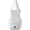 Plauti skystį Attitude VANDENYNAS Lukštenti skysti žiedai Wildflows 40 skalsių 1040 ml