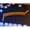 Glorious Coiled Cable susuktas klaviatūros laidas Glorious Gold, USB-C į USB-A – 1,37m, aukso spalvos