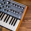 Sintezatorius - Moog Subsequent 37 3 VCOs Juoda/Mediena