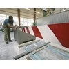 Įspėjamoji lipni juosta Tesa, 33 m 50 mm, balta/raudona