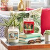 Yankee Candle Coconut Splash kvapioji žvakė, 623 g