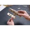 Ugearsmodels Graži vandenyno jachta su baltomis burėmis - mechaninis surinkimo modelis - fanera - 95 elementai - Ugears