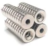 Oem Neodimio apvalus magnetas su M3 skyle 10x3x3mm