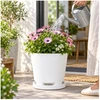 Oliz 19.5 cm baltas plastikinis gėlių vazonas su drenažo skylėmis ir