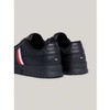 Tommy Hilfiger bateliai