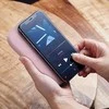 Lexon Powersound belaidė išorinė baterija 5000 mAh su „Bluetooth“ garso kalba, rožinė, LA128P