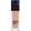 „Shiseido Synchro Skin Radiant Stangrinamasis“ skystas makiažo pagrindas, 130 Opal SPF 30, 30 ml