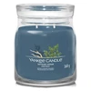 Yankee Candle Aromatinė žvakė Signature glass medium Bayside Cedar 368 g
