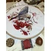 Andriana Beldizart Kryželių siuvinėjimo rinkinys "Waxwing" 19x19,5 cm SANS-72