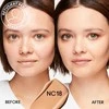 Matinis makiažo pagrindas MAC Studio Fix Fluid SPF 15 24HR Matte Foundation + Oil Control, spalva: NC18, 30 ml