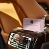 Automobilio kvepalų rinkinys Cherry Blossom &amp; Rice Milk (laikiklis + 2x3 g papildymas) Rituals The Ritual of Sakura Life Is A Journey Car Perfume