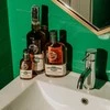 Daugiafunkcė priemonė vyrams 3 in 1: stiprinamasis šampūnas, kondicionierius ir kūno prausiklis viename 18.21 Man Made Wash Spiced Vanilla, 946 ml