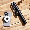 Selfie stick Adam Elements Adam Elements Selfie Pro – magnetinis selfie stick su Bluetooth, trikoju ir LED lempute, juodas – Saugumo garantija. Paprastos išsimokėjimo dalys. Nemokamas pristatymas nuo 170 zł.