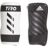 Adidas Tiro SG Trn M GJ7758 blauzdų apsaugos