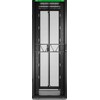 APC „NetShelter SX“ serverių stelažas, 2 kartos, 45U, 2124 aukščio x 750 pločio x 1200 gylio mm, su šonais, juodas