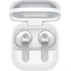 Ausinės Samsung „Galaxy Buds4 SM-R540“, baltos spalvos adaptyvus ANC, iki 6 valandų atkūrimo laikas, aiškus garsas su pastebimu gyliu dėl 11 mm garsiakalbių