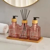 Bathroom Solutions Bamboo Vonios kambario komplektas su stikliniu difuzoriumi ir bambuko padėklu REN