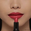 Bobbi Brown Luxe Hydrating kreminis lūpų dažas 27 raudonas velvetas 3,8 g