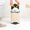 Brabantia atkritumu tvertne ar pedāli Bo, 4l, soft beige