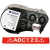 Brady M4C-750-595-RD-WT, raudona, balta, lipni spausdintuvo etiketė, ištisinė etiketė, vinilas, terminio perkėlimo etiketė, akrilas