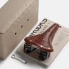 Brooks BROOKS FLYER SPECIAL balnelis, Ruda, plieniniai lankeliai, svoris 890 g, linija Leather (NAUJAS)