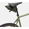 Brooks Palapinės po balnu krepšys BROOKS SCAPE SADDLE ROLL BAG, purvo žalia, talpa 1L, tvirtinimas ant dirželių, atsparumas vandeniui IPX4 (NAUJAS)