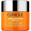 „Clinique Superdefense Broad Spectrum SPF25“ daugiafunkcis korekcinis kremas nuo nuovargio ir pirmųjų amžiaus požymių, 50 ml