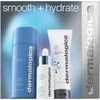 Smooth + Hydrate rinkinys Dermalogica: Daily Milkfoliant šveičiamieji milteliai, 74 g + Active Moist prebiotinis drėkinamasis kremas veidui, 50 ml + Circular Hydration hialurono rūgšties serumas veidui, 30 ml