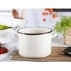Altom Design Emaliuotas tiesus puodas, 5,8 l; skersmuo 22 cm; aukštis 16 cm, kreminės spalvos