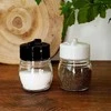 Excellent Houseware Stiklinė druskinė ir pipirinė 2 vnt. - 75 ml, su reguliuojamais angomis