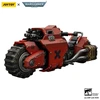 Figūrėlė Games Workshop Figūrėlė Warhammer 40k Blood Angels Raider tipo kovinis motociklas Blood Angels su dvigubais bolt šautuvais, transporto priemonė 1/18, 22 cm